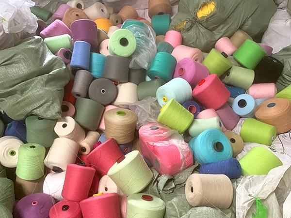 紗線回收現(xiàn)場